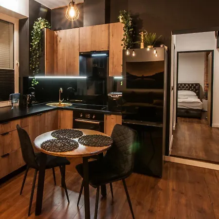 Dworcowa Centrum Апартаменты *